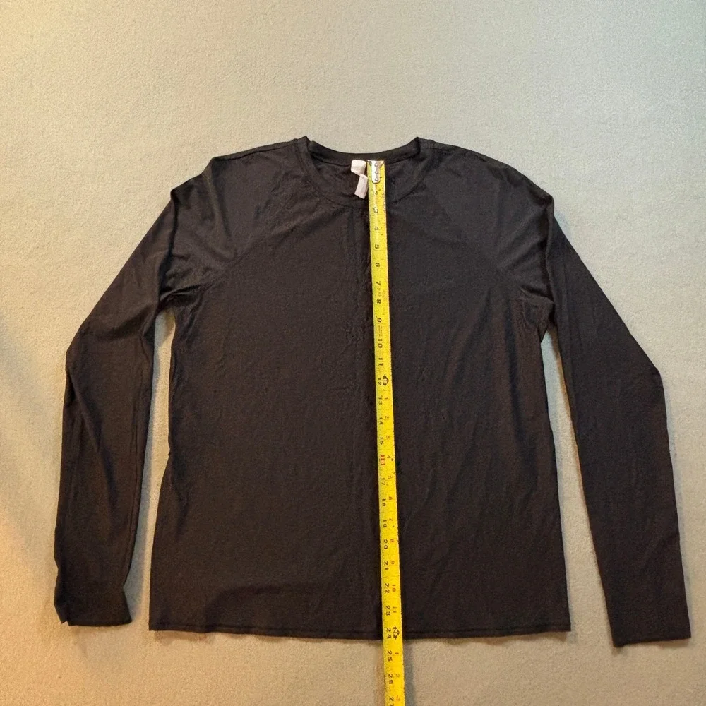 Lululemon Shirt Womens S Black Long Sleeve Open Tulip Back Yoga Running Top